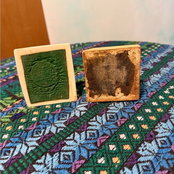 Vintage Oddity/ Kitsch Award- Puala 1972- Wood- Made in USA - Picture 5 of 5